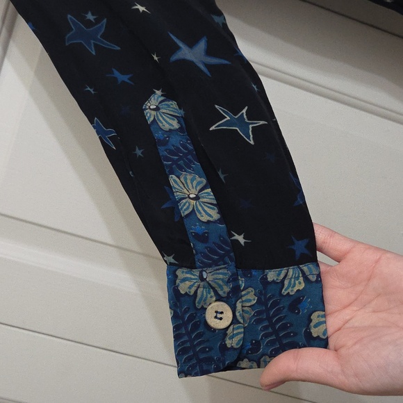 ❌❌❌ SOLD ❌❌❌FARM Rio By Anthropologie Button Up Blouse/ Medium - Picture 5 of 8